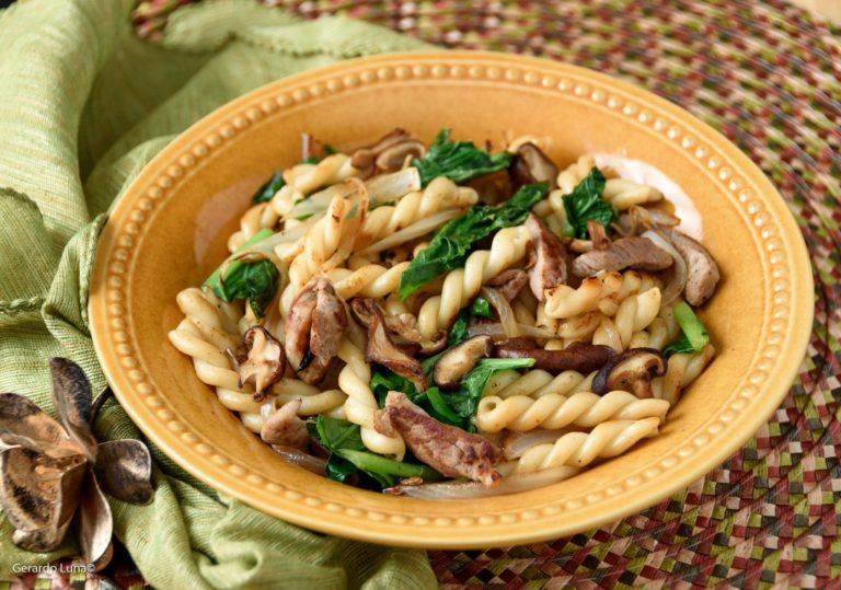 Pork and Shiitake Mushroom Pasta Share the Pasta
