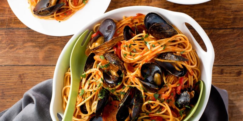 Spicy Spanish Spaghetti with Sausage and Mussels Recipe